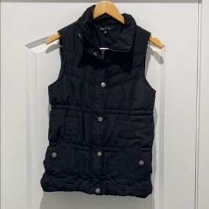 Black Women's Puffer Vest